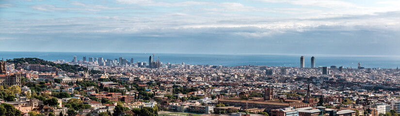 Fototapeta na wymiar BARCELONA panorámica, vistas des de otro punto de la ciudad