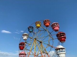 ferris wheel on a sunny day