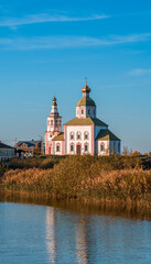 Fototapeta na wymiar The ancient town of Suzdal in the evening.