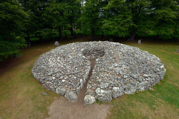 Clava Cairns, Inverness, Scotland. The NE passage grave chambered cairn and stone circle. One of...