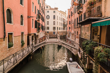 Obraz na płótnie Canvas Beautiful antique street canal in Venice, Italy 