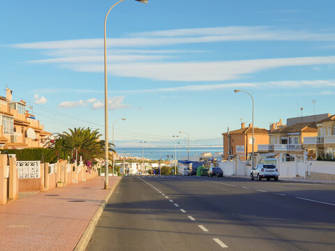 Vega Baja del Segura - Torrevieja - Pasando por calles, plazas, parques y rotondas.