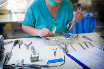 Obraz premium Before sterilization of surgical instruments.
