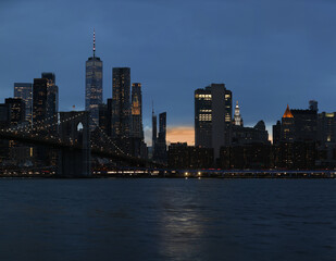 Fototapeta na wymiar View of New York at sunset
