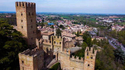 Vigoleno: il castello