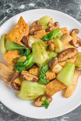豆腐とチンゲン菜の炒め物