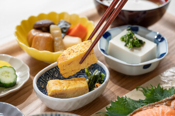 朝食のイメージ　玉子焼き
