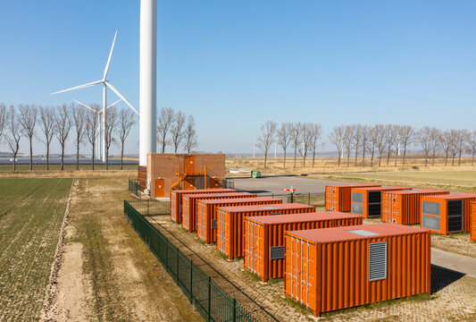 Netherlands, Battery storage of surplus electricity in solar and wind farm