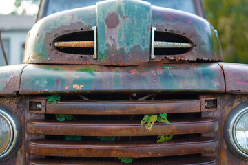 old rusty car