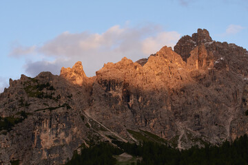 Die Berge rund um die Drei Zinnen