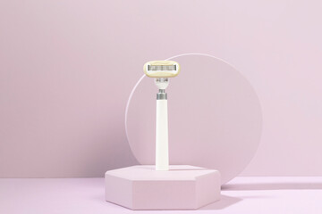 razor product on pink background