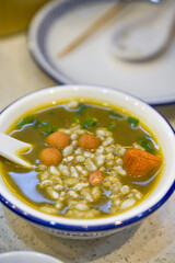 Guangxi specialty food, a bowl of mellow oil tea