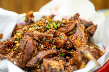 A crispy and spicy Guangxi dish, spicy and crispy duck