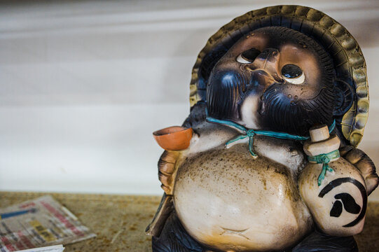 信楽焼 の画像 294 件の Stock 写真 ベクターおよびビデオ Adobe Stock