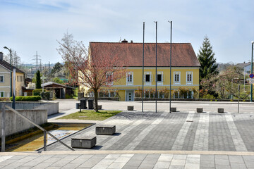 Ernsthofen, Dorfplatz, Hauptplatz, Platz, Zentrum, Ortszentrum, Dorf, Ortskern, Treppe, Stiege,...