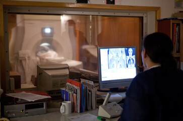Patient passing a CT scan in the hospital.