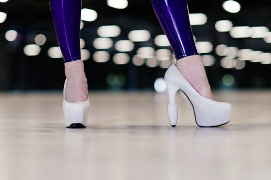 Kinky Heels