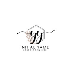 Obraz premium YY Luxury initial handwriting logo with flower template, logo for beauty, fashion, wedding, photography