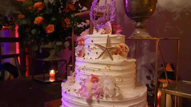 CAKE WEEDING