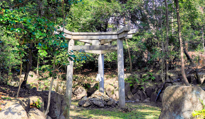 京都、木嶋坐天照御魂神社（蚕ノ社）の三柱鳥居
