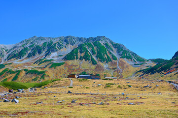 立山　室堂平　雄山　中部山岳国立公園　秋　富山県