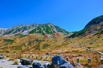 立山　室堂平　雄山　中部山岳国立公園　秋　富山県