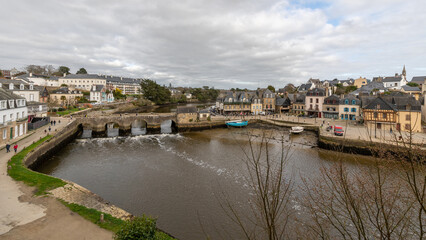 Fototapeta na wymiar Panoramic cityscape in Auray in france on march 2022