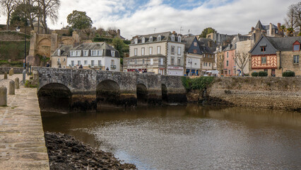 Fototapeta premium The old bridge and canal in Auray in france