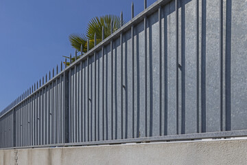 Fototapeta premium Palissade d'un jardin en métal