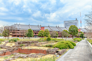 初春の横浜赤レンガ倉庫と旧税関事務所遺構　神奈川県横浜市　Yokohama Red...