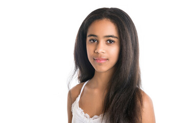 Naklejka premium Beautiful black teen posing on studio white background