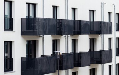 black and white pipes