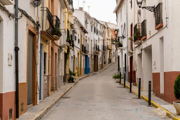 Fototapeta na wymiar Beautiful and lonely streets in Tarbena, Alicante (Spain). 