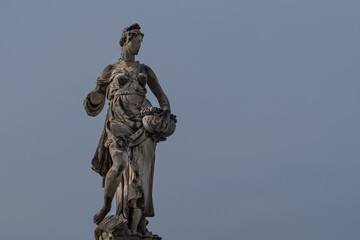 Spring statue on Santa trinita bridge 1