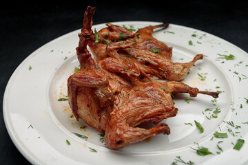 Fried chicken tobacco with herbs