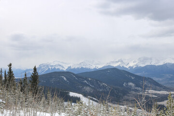 Fototapeta na wymiar Canadian rocky mountains during winter