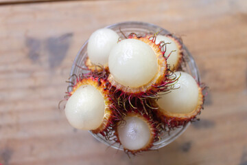 litchi, fruta tropical exótica.