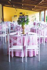 flower arrangement for wedding party