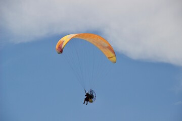 Parapente - para planning sport man fying