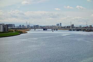 Fototapeta na wymiar tama river and the daishi bridge