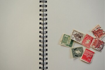 古い切手とノート