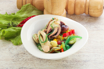 Salad with baby octopus and chukka