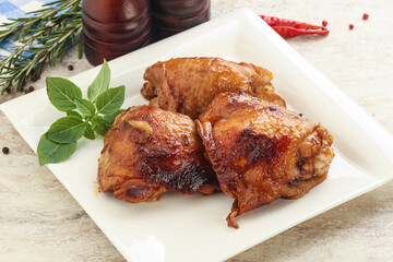 Roasted chicken leg with spicy sauce