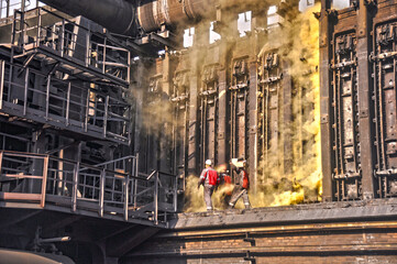Production of coke at Avdiivka Coke.
Coke workers are walking along the coke battery.