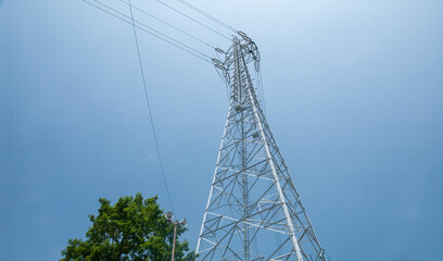 鉄塔と送電線