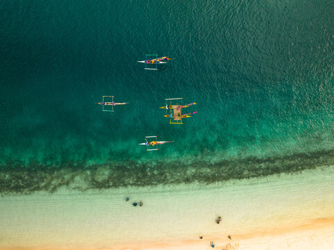 VINTA BOAT OF ZAMBOANGA The Vinta Is A Traditional Outrigger Boat From The Philippine Island Of Mindanao.