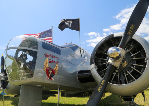 Tantalizing Takeoff 1941 AT-11 at Sun n Fun 2022