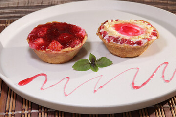 Torta de Morango com Creme - Strawberry Pie with Cream