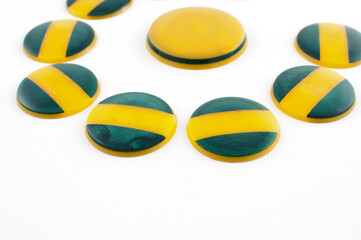 jogo de botão em material de Galalite da seleção brasileira de futebol com time em detalhe