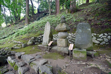 長谷寺　藤原定家と藤原俊成の塚　奈良県桜井市初瀬